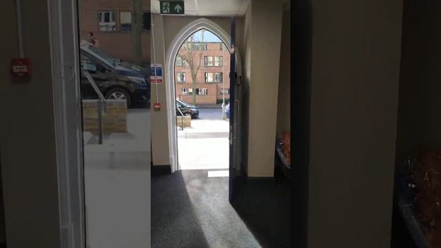 Timber arched door converted to an automatic by installing a Geze UFO for Oxford University смотреть онлайн