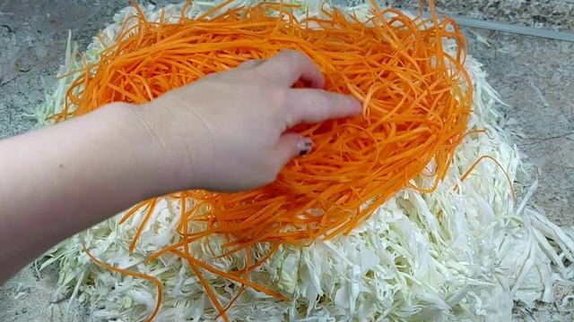 Квашеная капуста! Идеальный рецепт очень вкусной и полезной квашеной капусты! смотреть онлайн