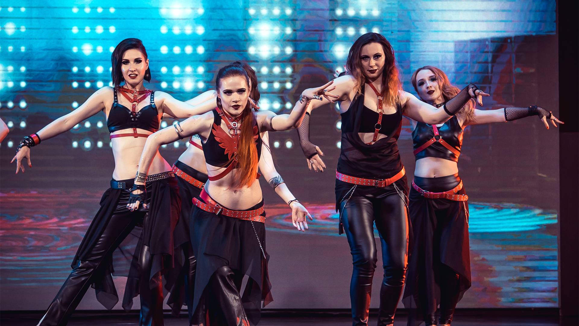 30-Metamorphosis-2022-Silver Rose