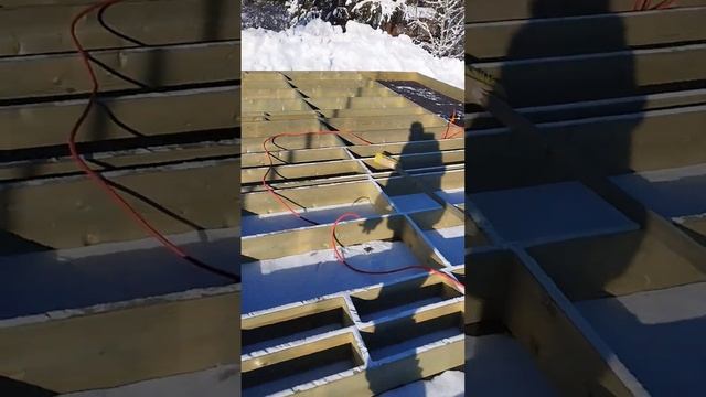 Дом Барн-хаус 7/11 Вторая обвязка, лаги пола 3-4день стройки смотреть онлайн