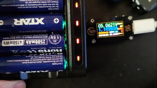 Обзор зарядки XTAR L4 (AAA/AA) и аккумуляторов XTAR AA 4150mWh 1.5V Li-Ion