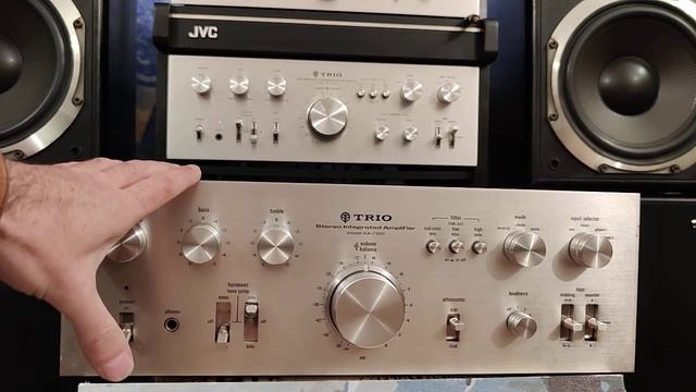 Усилитель Trio KA-7300D в сравнении с Trio KA-7300 смотреть онлайн