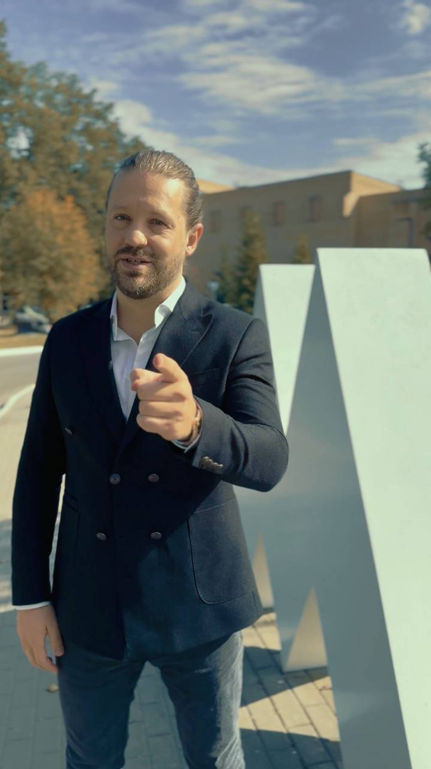 Слушайте новую песню "Мой отец" смотреть онлайн