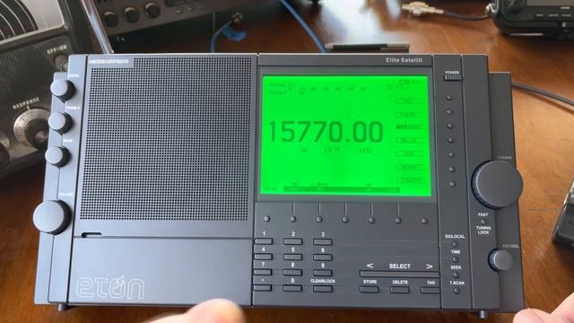 Eton Elite Satellit on whip vs Tecsun 501x смотреть онлайн