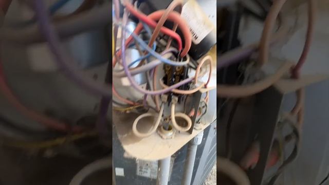 So pushed started the outdoor fan but noticed the compressor didn’t kick on either… #hvac #capacito смотреть онлайн