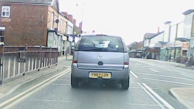 Kelsterton college to asda roundabout drive through (B5129) смотреть онлайн