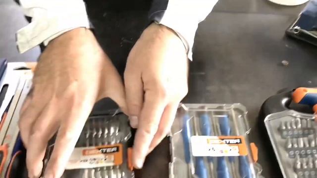 KIT DE FERRAMENTAS DEXTER, BOA E BARATA? Grampo marceneiro, estilete, parafusadeira manual, serra.. смотреть онлайн