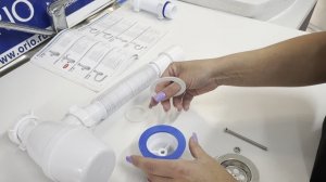 Установка бутылочного сифона А-4001 на мойку.