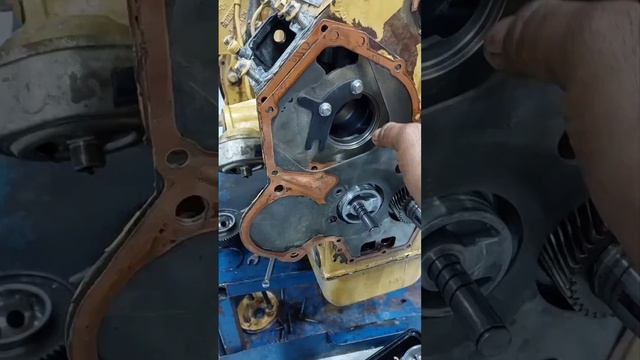 how to change cat C2.2 engine oil pump fully assembly смотреть онлайн