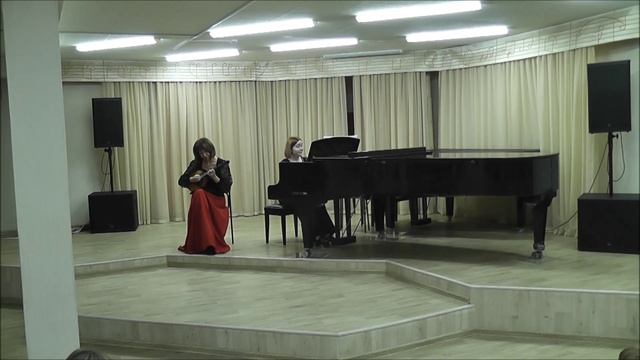 Светлана Васильева (домра), концертмейстер Полина Старкова. Карло Муньер Биззария смотреть онлайн