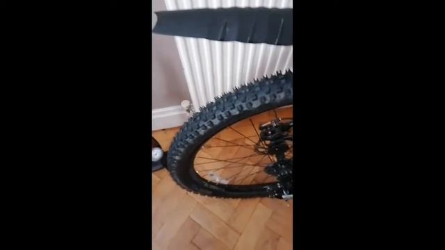 Halfords Carrera Vengeance 2020 in black смотреть онлайн