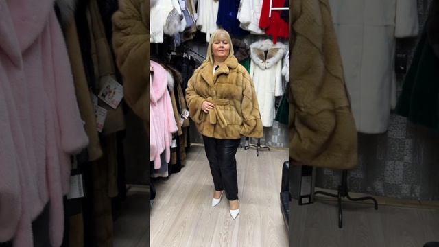 Большие размеры в салоне Шубы у Ромы смотреть онлайн