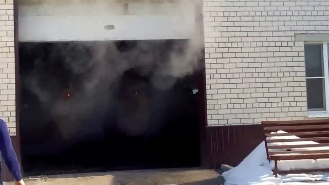 БТР заехал помыться на мойку смотреть онлайн