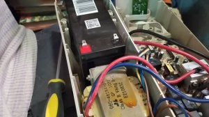 В бесперебойнике быстро выходит из строя аккумулятор