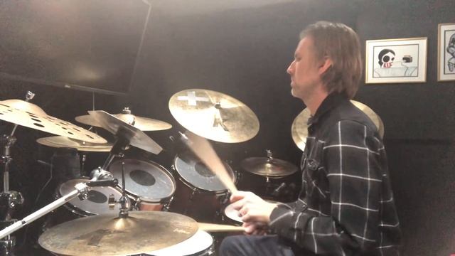 Brooks Wackerman - Drumming Exercise - Rudiment with added feet смотреть онлайн