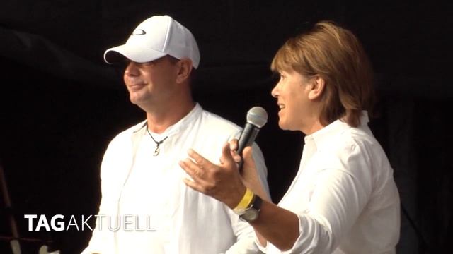 130.000 Gäste feierten beim Zwickauer Stadtfest смотреть онлайн