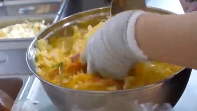 Тост с сыром моцарелла и креветками -корейская уличная еда смотреть онлайн