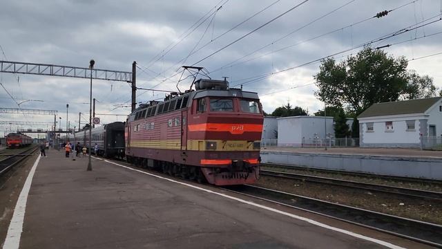 звук ЧС4т-490 после отцепки | станция Вязьма смотреть онлайн