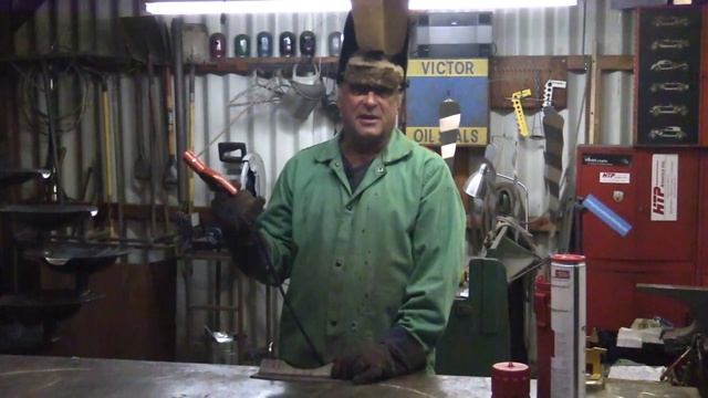 How to Use Everlast's PowerARC 200ST Stick / TIG Welder - Kevin Caron смотреть онлайн