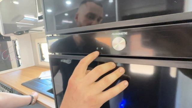CCM - Handover Series - Compressor Fridge смотреть онлайн