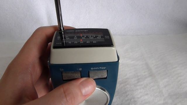 Telefunken Mini Partner 101 German Transistor Radio (circa 1970)