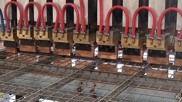 XY Axis Wire Welding Machine With Automatic Wire Loading Hopper смотреть онлайн
