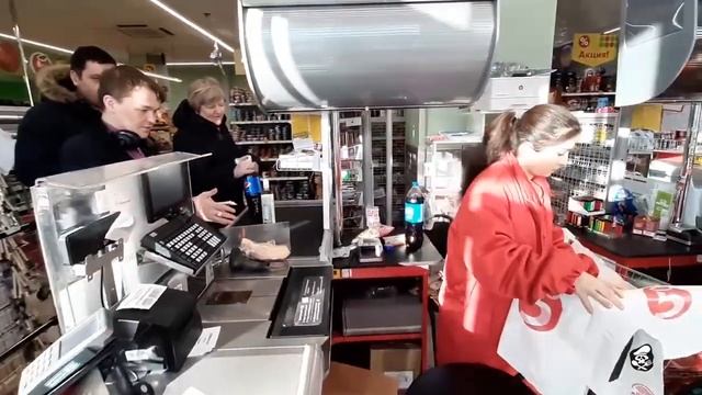 ПЯТЁРОЧКА - ЭТО ПРОСРОЧКА! ГБР, НЕАДЕКВАТЫ И МЕНТЫ... смотреть онлайн