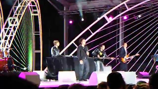 Martin Solveig à Tour en Fête (Brest) смотреть онлайн