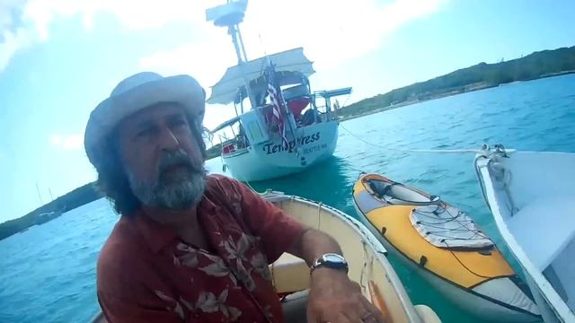 Help us fix our motor (Tohatsu 9.8hp 4 stroke outboard) and Every Day Carry смотреть онлайн