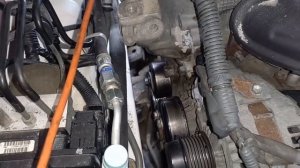 меняем натяжной ролик камри40