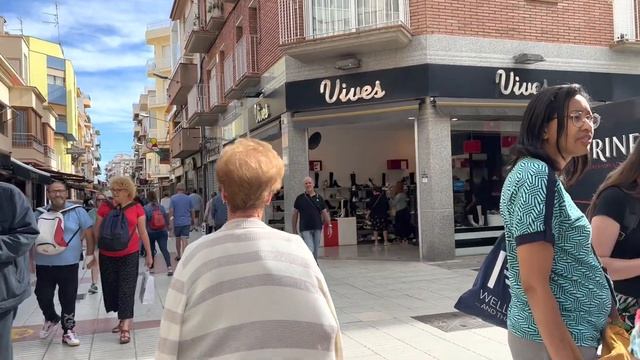 Ещё один день в Испании🇪🇸 Carrer de l'Eglesia One more day in Spain 2022 смотреть онлайн