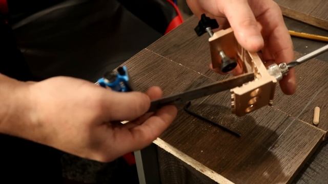 How To Use a Dowel Jig and Up Your Woodworking Game! смотреть онлайн