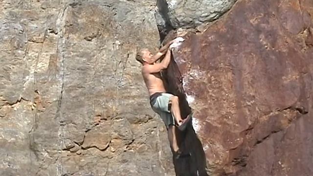 Mickey's Beach South Kenny's Arete V5 first ascent смотреть онлайн