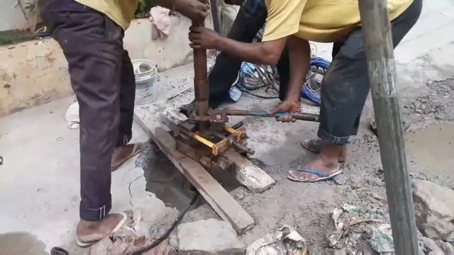 7.5 Hp 20 Stage V6 Submersible Motor 2Inch GI Pipes Fitting || Janatha News@360 смотреть онлайн