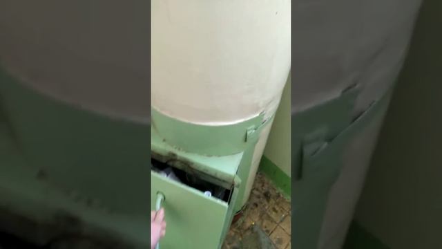 Мусоропровод на 19.02.2019. Периодичность высокая! смотреть онлайн