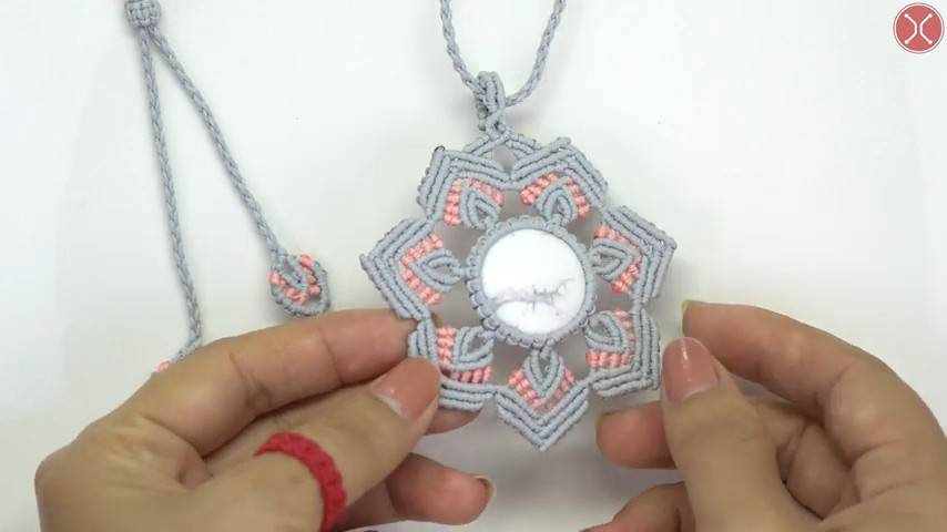 Macrame necklace tutorial ｜ Macramé Necklace with Flower ｜ DIY Macrame Flower Pendant Design смотреть онлайн