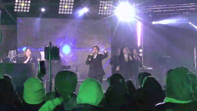 «Көмүс түүн»  Спартак Эверстов тылл. уонна мел. толорор «Ай-ыллаа» вок. анс.  сал. Ирина Винокурова