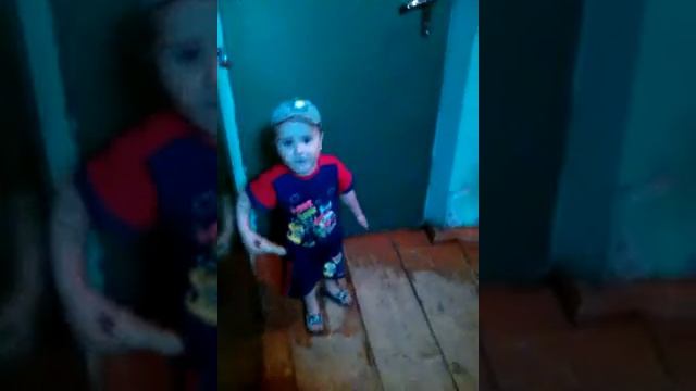 Мама учит сына смотреть онлайн