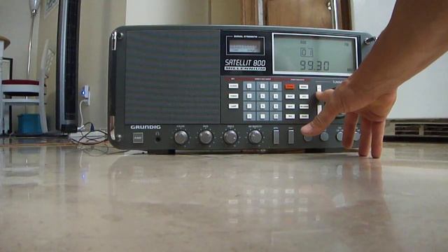 GRUNDIG Satellit radio receiver 800 Millennium how sound MUSIC working смотреть онлайн
