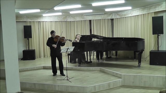 Валерий Аверин (альт), Ксения Ларионова (фортепиано). Ф. Крейслер «Муки любви» смотреть онлайн