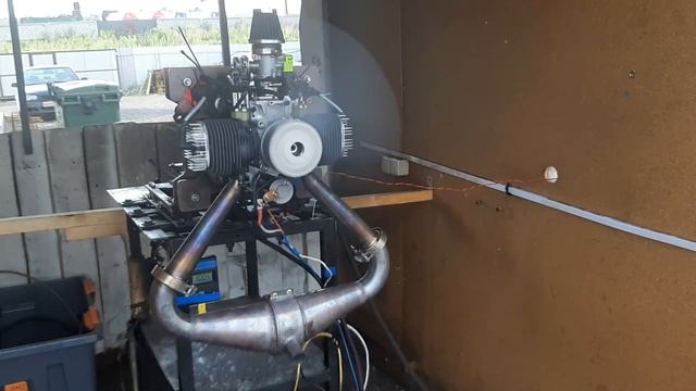Мой 294см инжекторный оппозит на 7260 об.мин
My 294cc Fuel Injected Boxer At 7260 Rpm