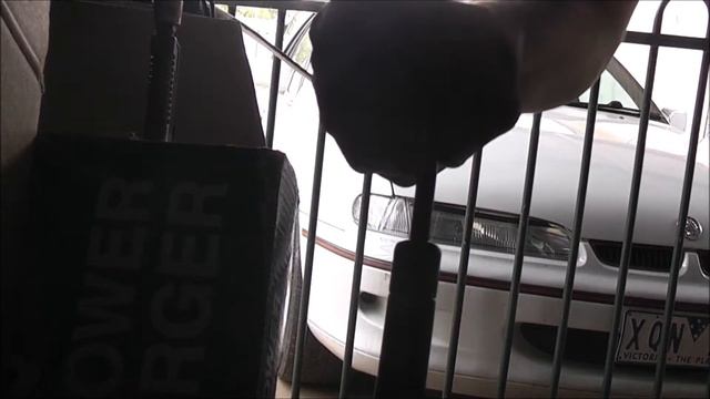 Redneck Gas Strut Recharge, Schrader Valve Mod смотреть онлайн