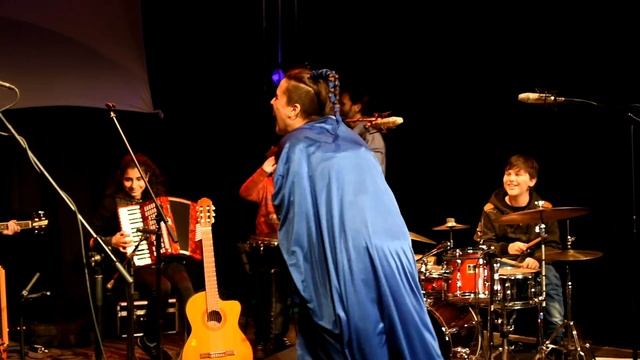 LE SU - Orquesta MITAÍ KOÍ y Emilia Cersofio смотреть онлайн