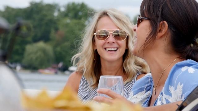 Sunchaser Eclipse 8525 Entertainer смотреть онлайн