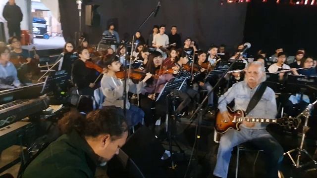 "Corre que te pillo" Los Jaivas y Orquesta Enrique Soro смотреть онлайн