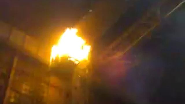 Горит кран на заводе смотреть онлайн