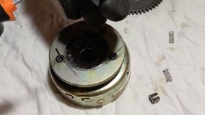 Bajaj Pulsar 180. Смазка обгонной муфты