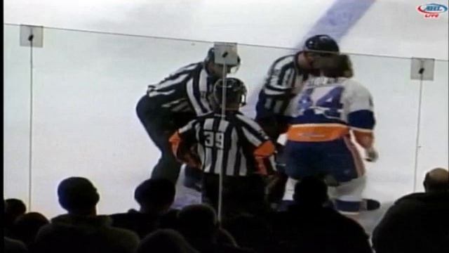 132211 Gallant vs Robins смотреть онлайн
