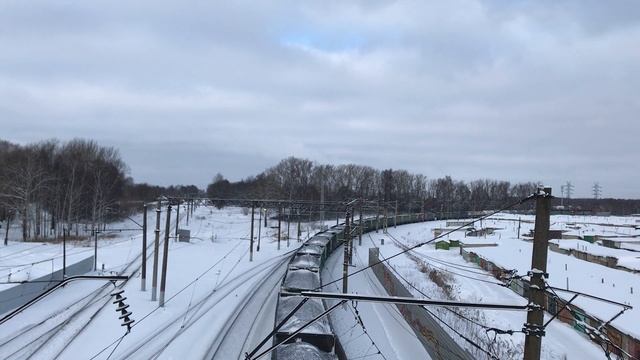 Электровозы ВЛ10УК-780/1019 с грузовым поездом смотреть онлайн