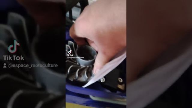 Régler l'entrefer d'une bobine d'allumage sans outil spécifique. смотреть онлайн